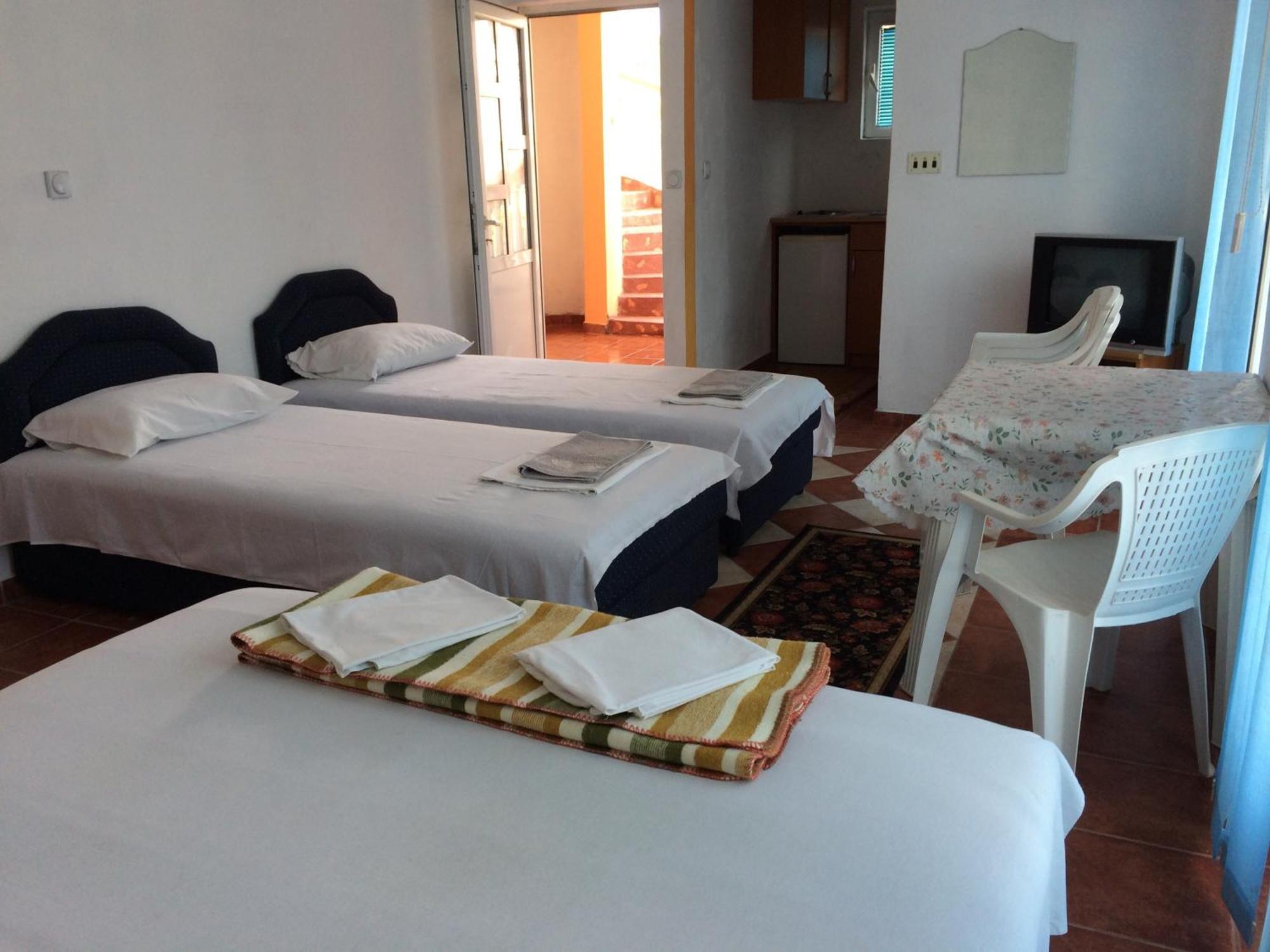 Apartments Delfin Ulcinj Phòng bức ảnh