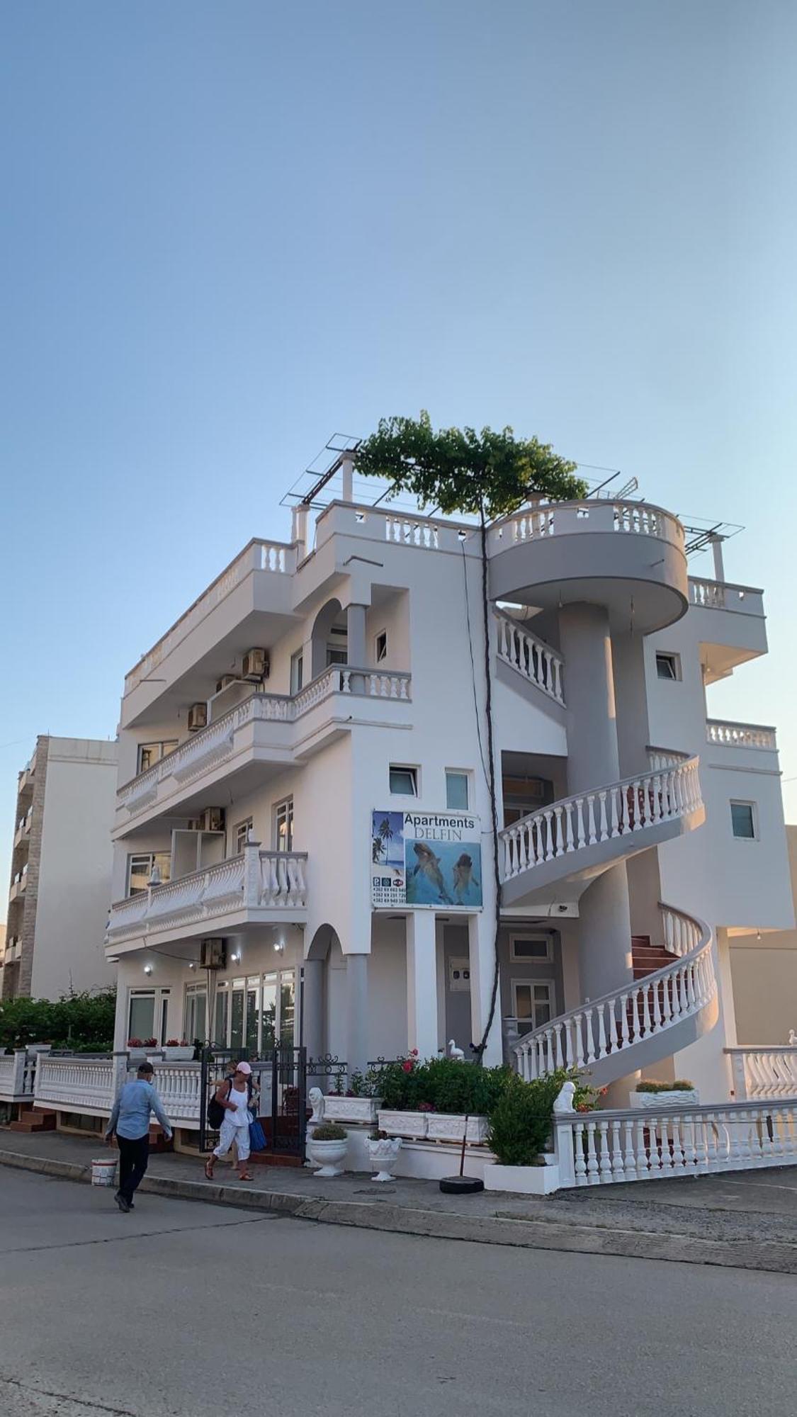 Apartments Delfin Ulcinj Ngoại thất bức ảnh