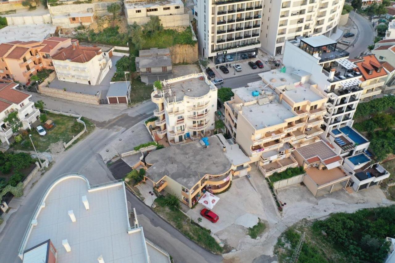Apartments Delfin Ulcinj Ngoại thất bức ảnh
