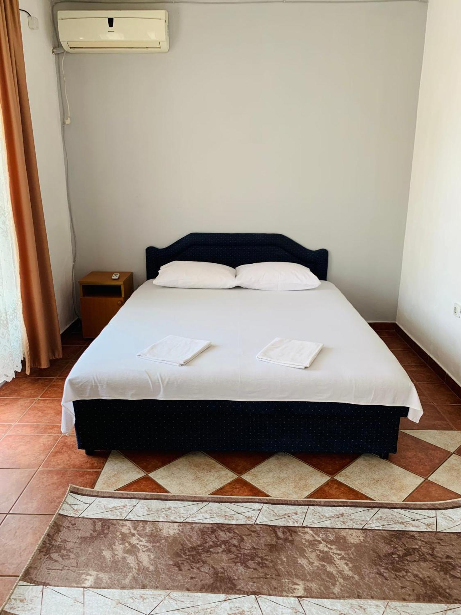 Apartments Delfin Ulcinj Ngoại thất bức ảnh