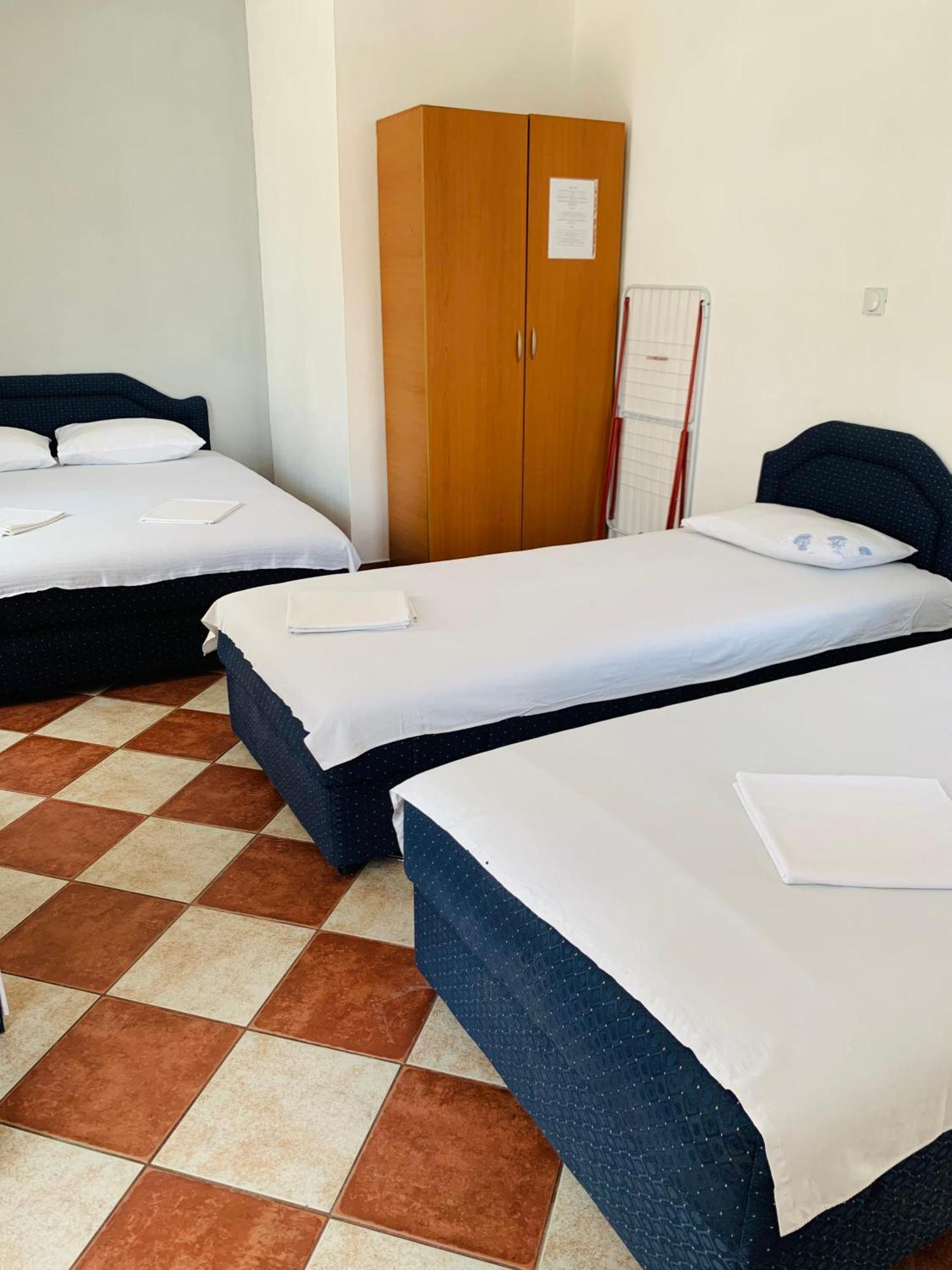 Apartments Delfin Ulcinj Ngoại thất bức ảnh