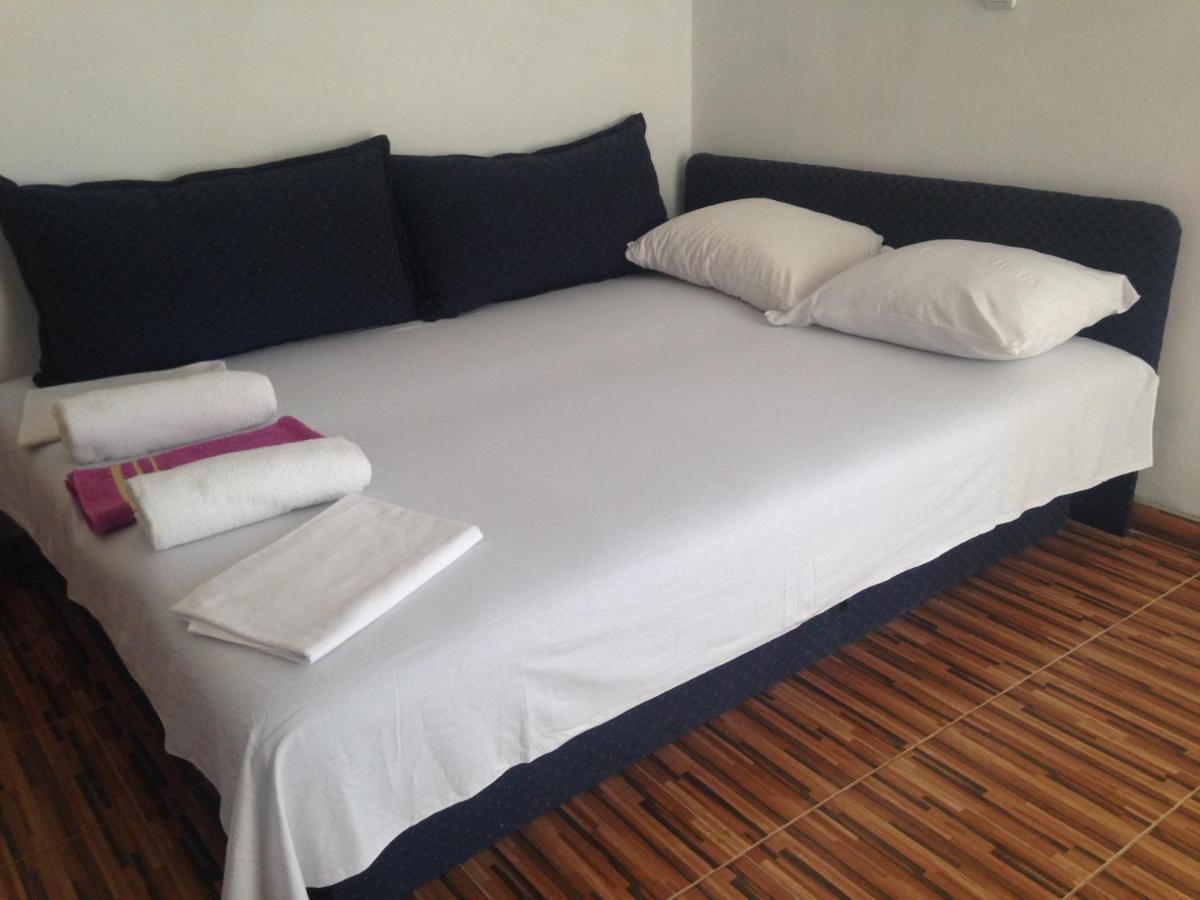 Apartments Delfin Ulcinj Ngoại thất bức ảnh